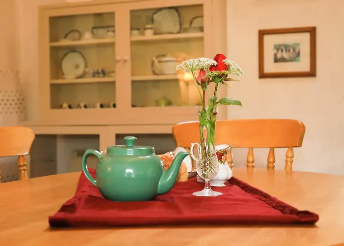 Wisteria Дом отдыха